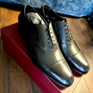 To Boot NY Aidan Black Cap Toe Oxford, size 10.5
